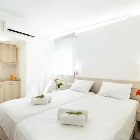 Giannis Apts * Ροδάκινο